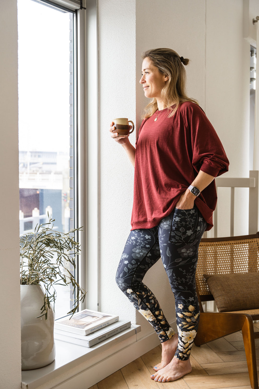 Signature Elegant Floral Leggings