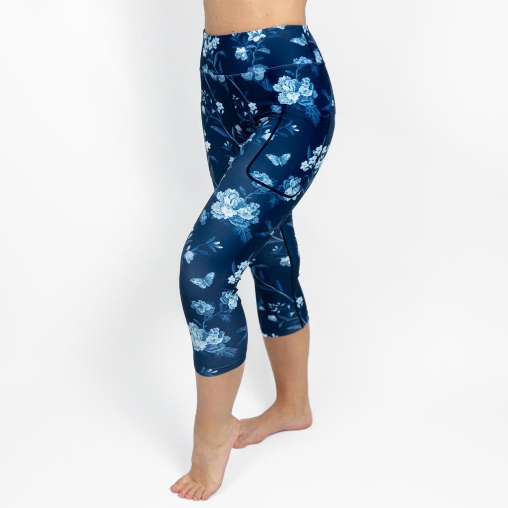 Blue Vintage Bloom Capri