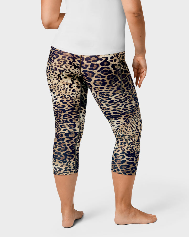 Signature Leopard Capri