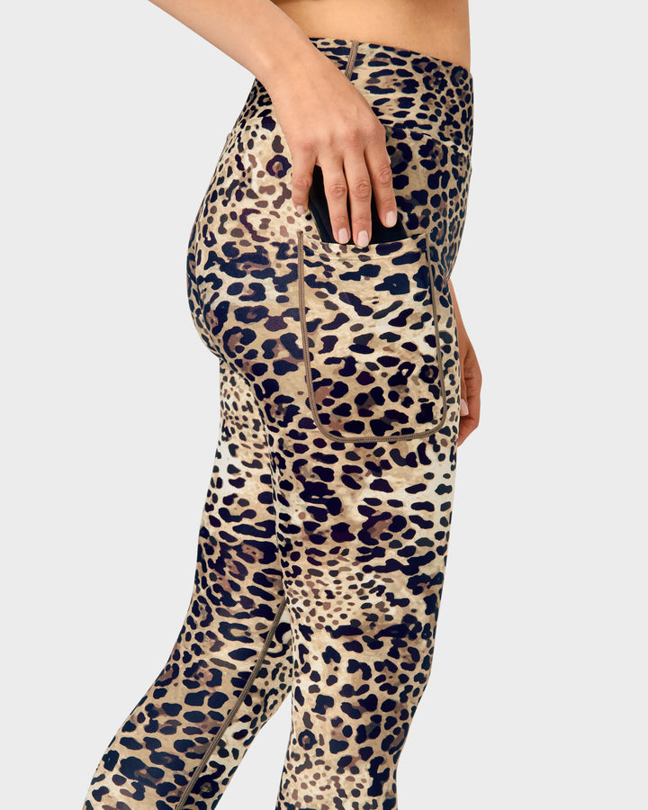 Signature Leopard Leggings